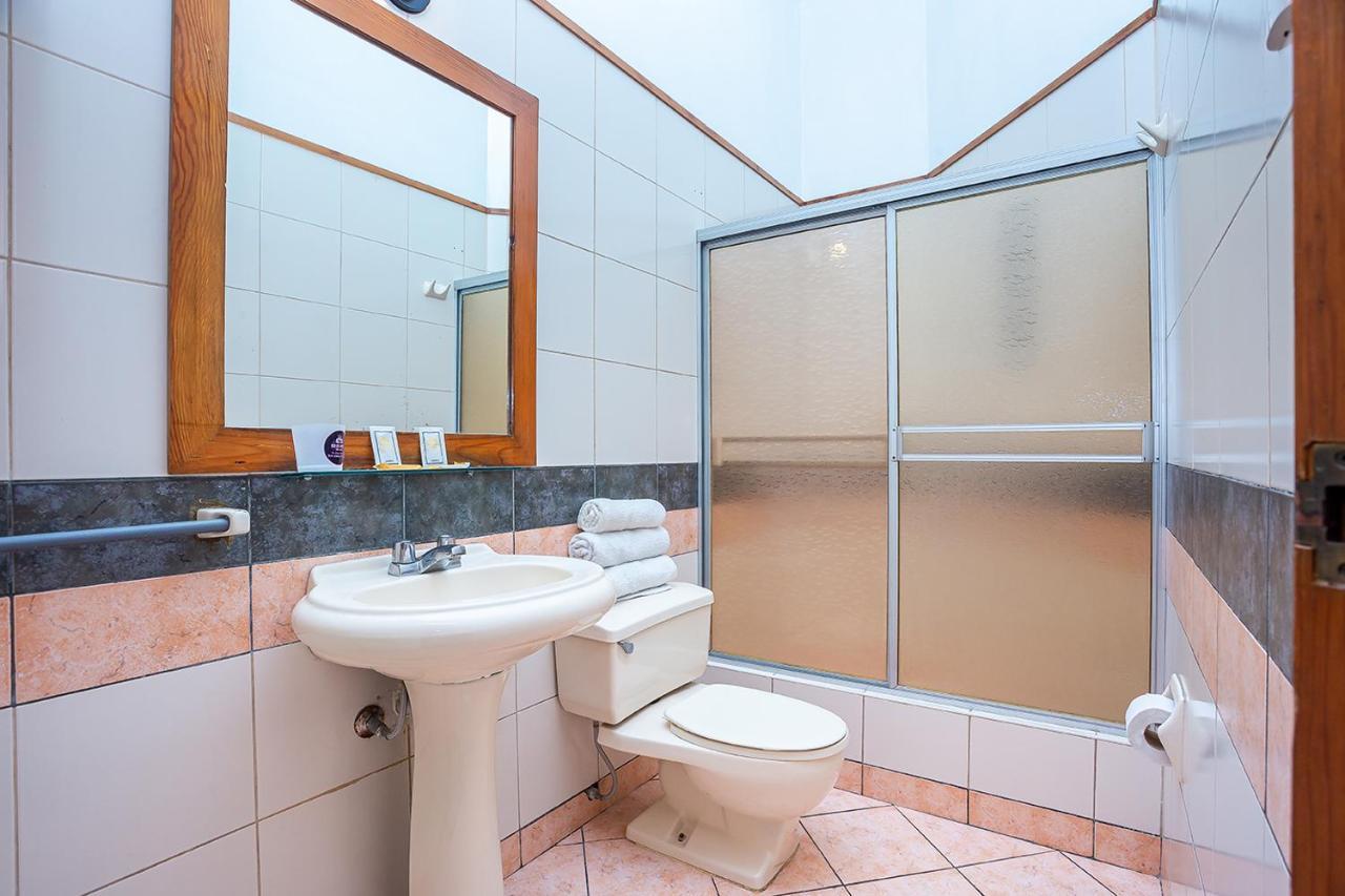 Ayenda Goldi Hotel Lima Buitenkant foto